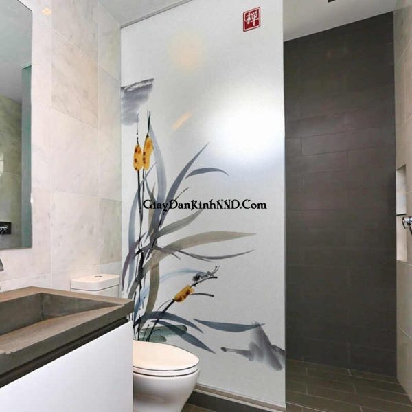 Vách ngăn phòng tắm sử dụng decal mờ in tranh
