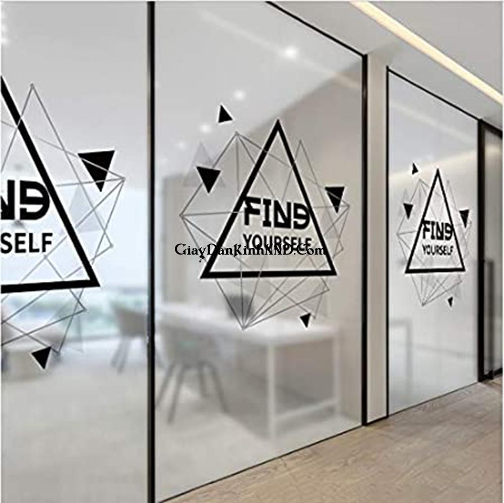 In decal nghệ thuật hình biểu tượng công ty với màu đen đơn giản và lạ mắt
