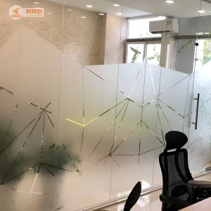 Một chút kẻ chỉ trên nền mờ trong suốt mang đến sự khác biệt đầy ấn tượng.