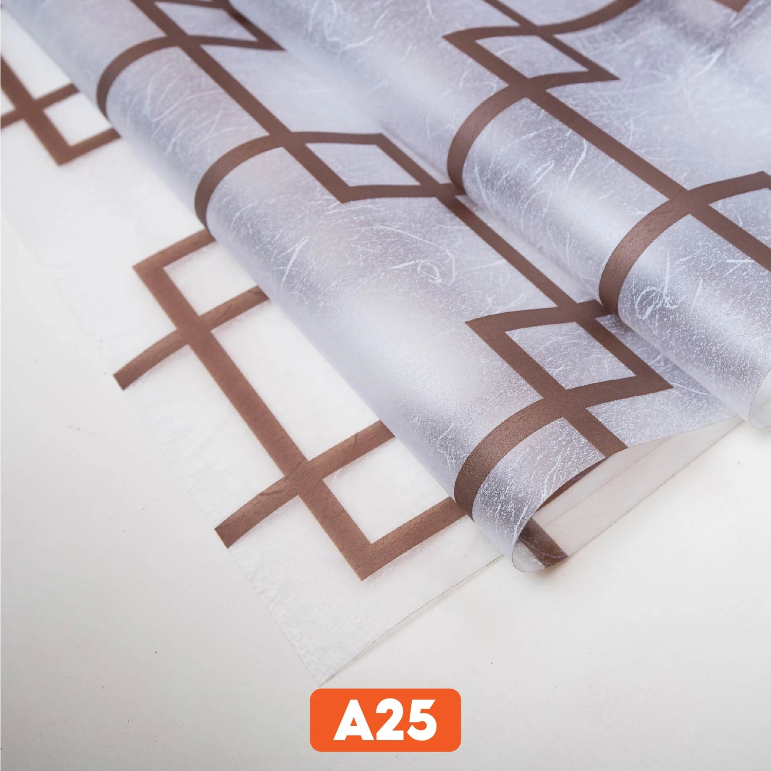 Giấy dán kính trang trí ô vuông lồng ghép màu nâu mã A25