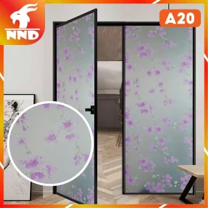 Đây là hình ảnh mẫu giấy dán kính trang trí A20, được khắc họa bằng hình ảnh decal hoa đào dán kính, nhưng điều đặc biệt ở đây chính là màu sắc của hoa đào, không phải là màu hồng mà được phá cách bằng màu tím, rất lạ mắt và thu hút đối với bất kì ai khi nhìn vào mẫu decal dán kính này