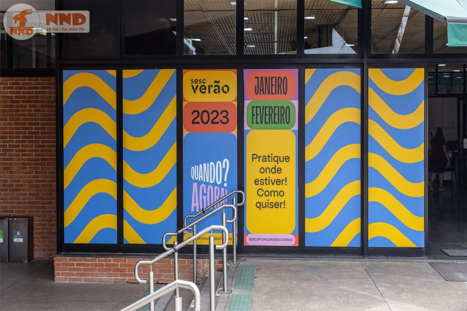 Decal in PP dán kính cửa ra vào và mặt tiền, tăng hiệu ứng nhận diện thương hiệu