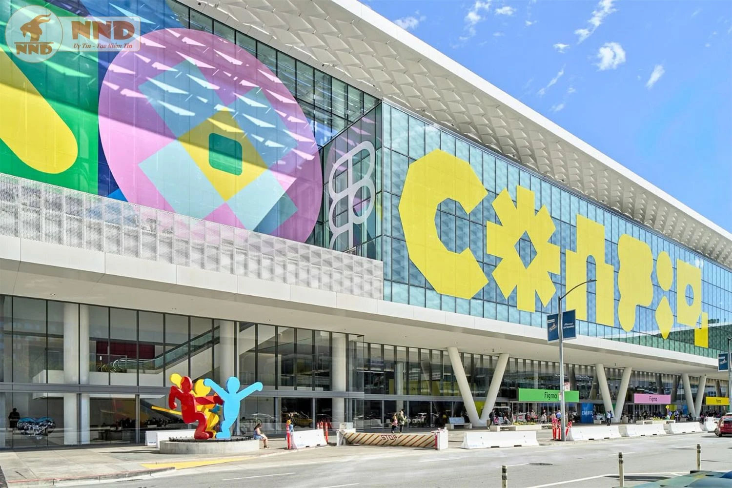 Decal PP in hình trang trí tòa nhà