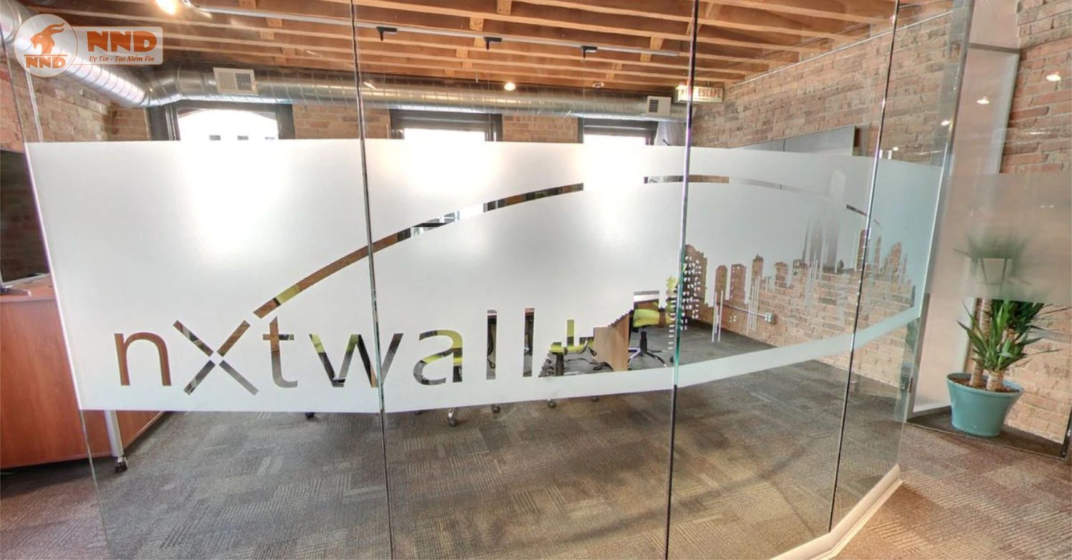 Decal in cắt nội thất văn phòng