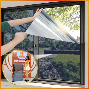 Phim cách nhiệt Đài Loan mã P1 không chỉ có khả năng cách nhiệt tốt, bảo vệ da và nội thất khỏi tia UV, mà còn giúp tiết kiệm năng lượng và bảo vệ sự riêng tư. Đây là một lựa chọn tuyệt vời để cải thiện môi trường sống và làm việc của bạn.