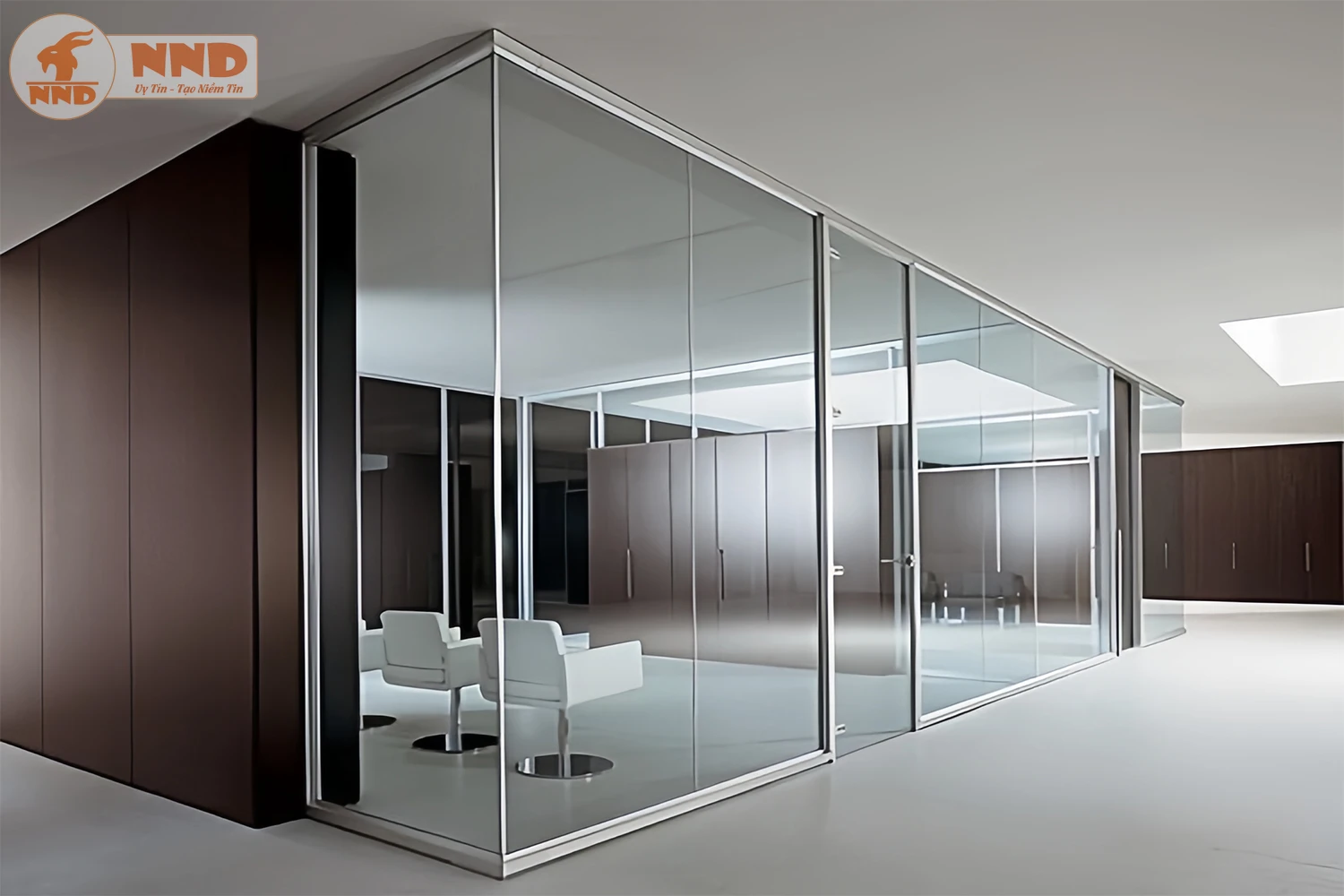 Vách kính phòng dán mẫu kính BC-25G