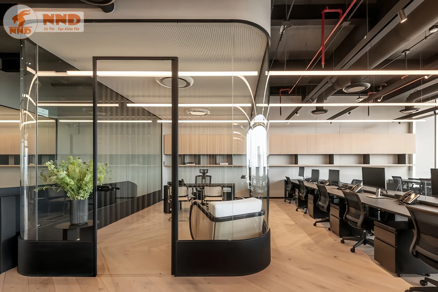 Vách kính phòng dán mẫu kính BC-25RD