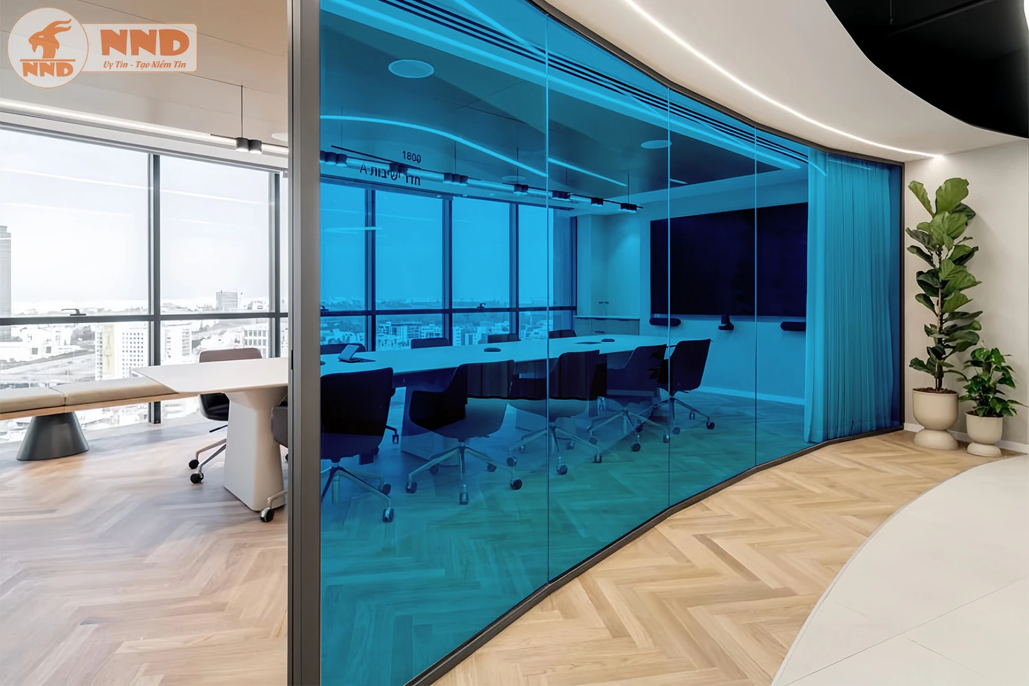 Vách kính văn phòng dán mẫu phim màu BC-TKL xanh dương
