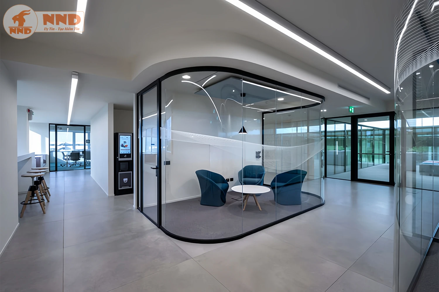 Vách kính phòng dán mẫu kính BC-TKL