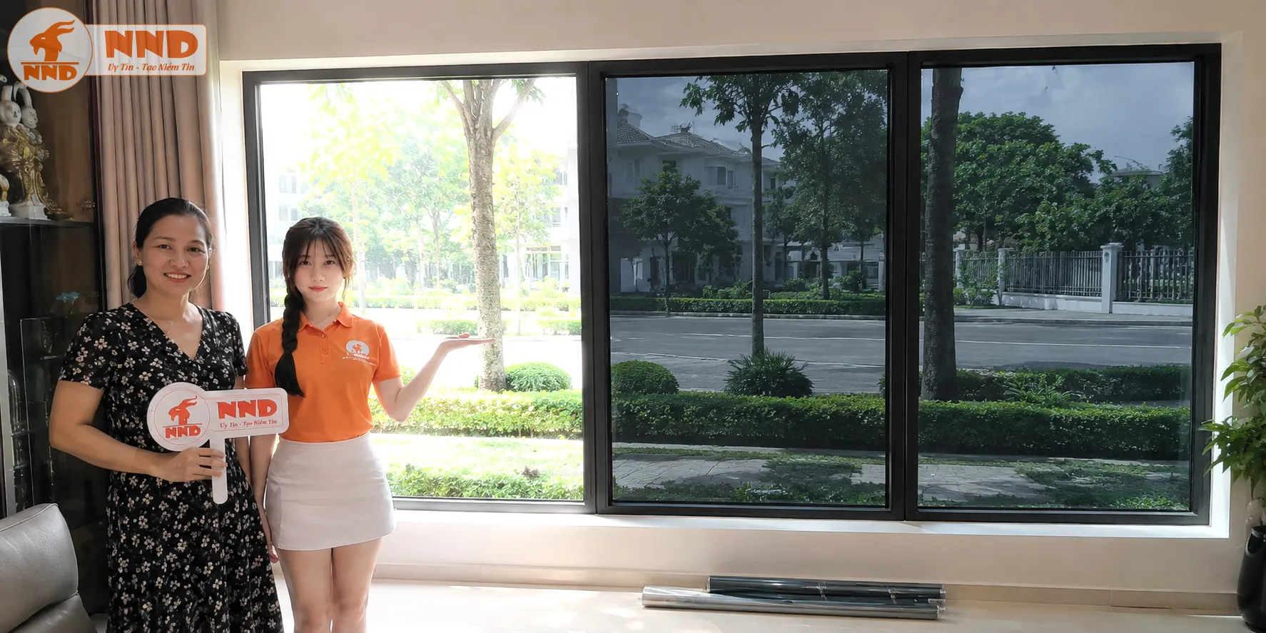 giấy dán kính nhìn 1 chiều vẫn giữ được tầm nhìn từ bên trong ra bên ngoài