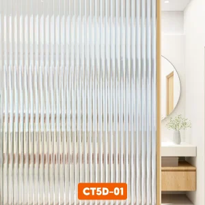 Họa tiết sọc đứng của CT5D-01 giúp tạo cảm giác trần nhà cao hơn và không gian rộng mở hơn.