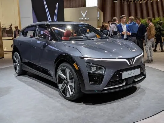 Chọn phim cách nhiệt phù hợp cho xe điện Chọn phim cách nhiệt phù hợp cho xe điện