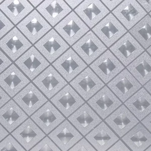 Chất liệu cao cấp: Bề mặt mờ mịn, chống trầy xước và rất dễ lau chùi.