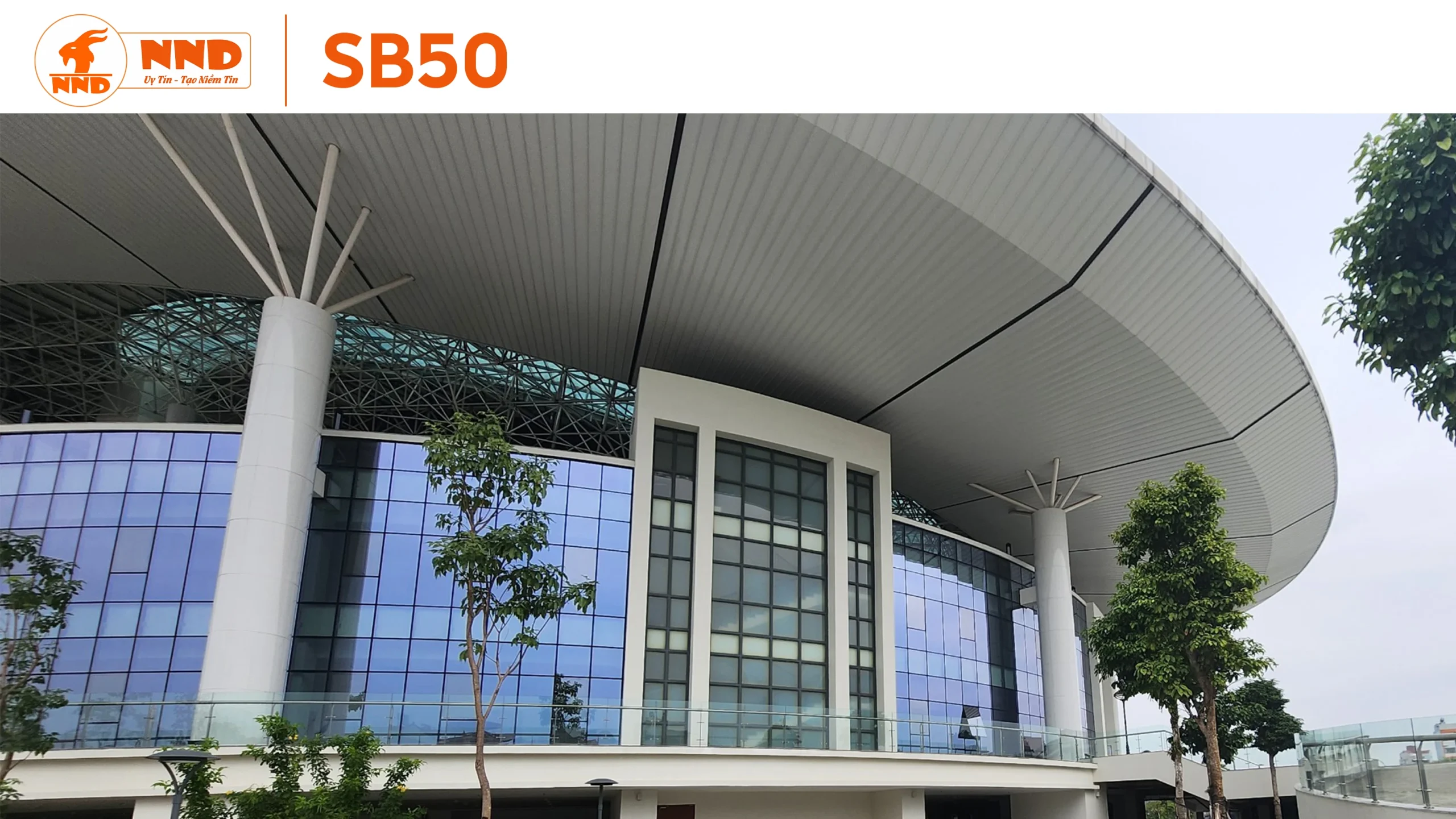 Công trình Nhà văn hóa Đông Anh dán mẫu phim SB50