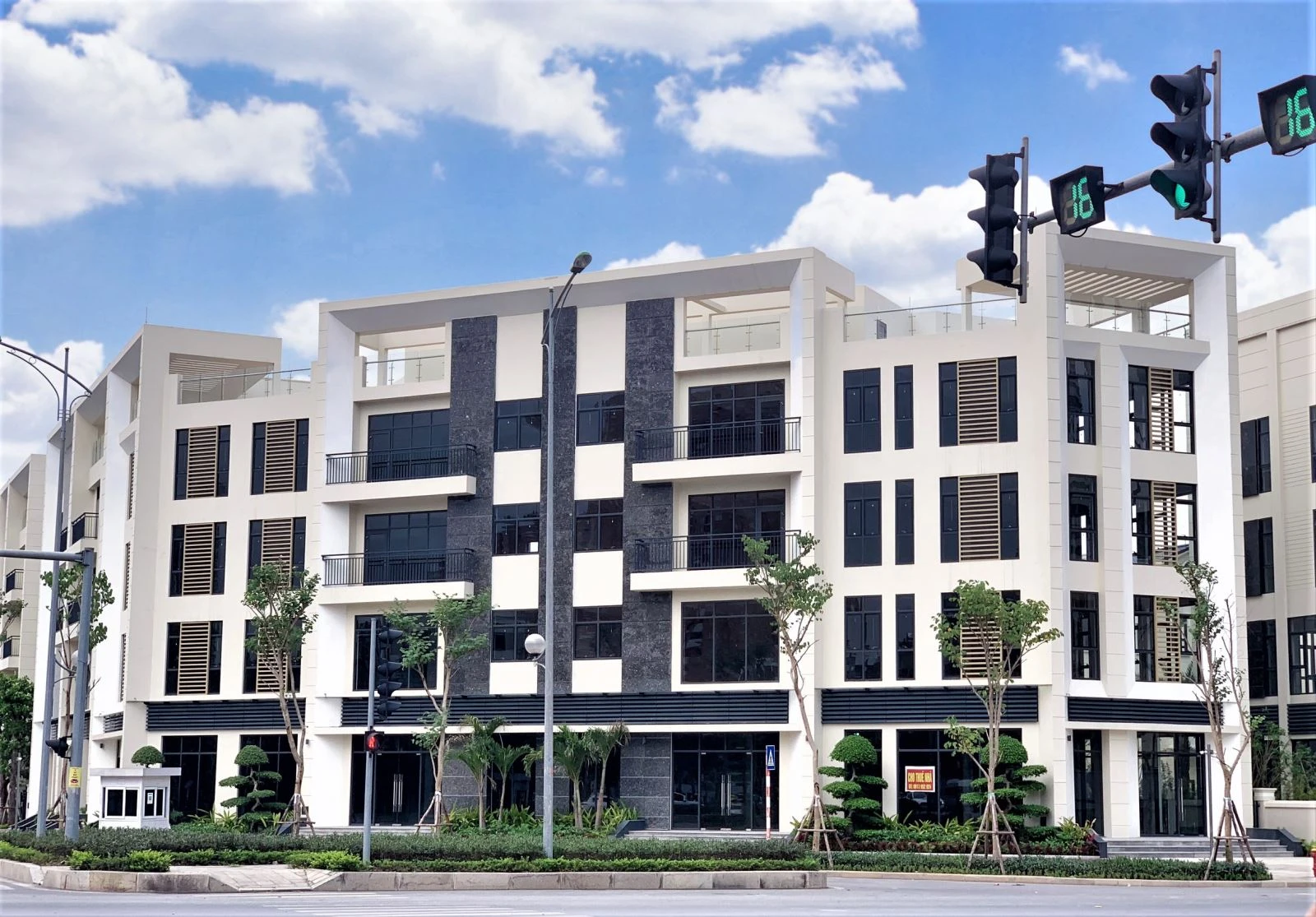 Toa nha lien ke khu do thi Starlake Tay Ho Tay 