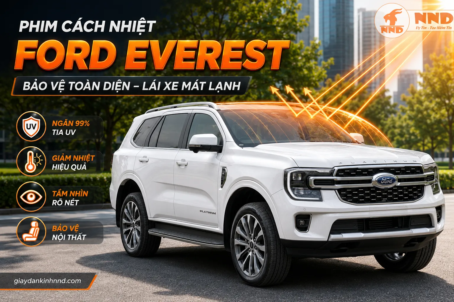 Phim cách nhiệt Ford Everest hỗ trợ chống nóng toàn diện cho hệ thống kính lớn, giúp cabin mát hơn và tiết kiệm tải cho điều hòa.