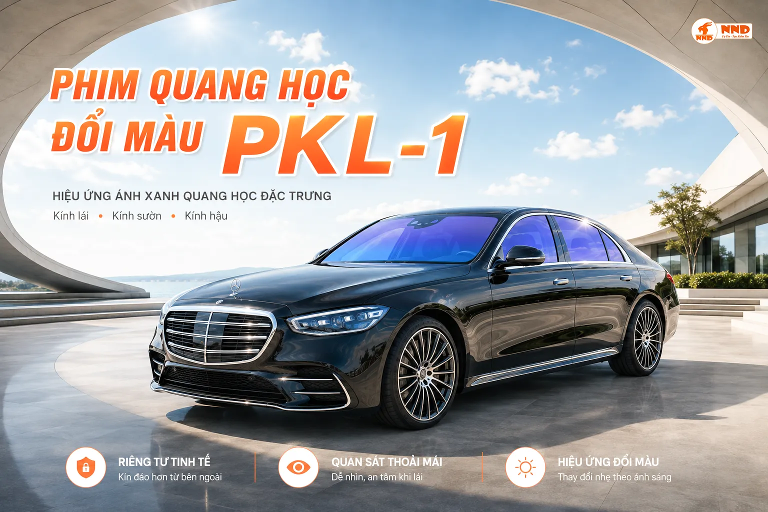 Phim cách nhiệt PKL-01 trên ô tô với hiệu ứng ánh xanh và độ truyền sáng VLT 62%
