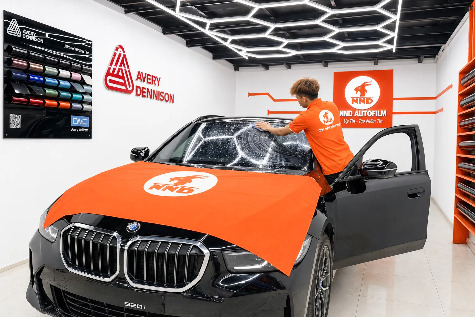 Thi công phim cách nhiệt 3M IR50 cho kính lái BMW 520i Sport tại NND Autofilm