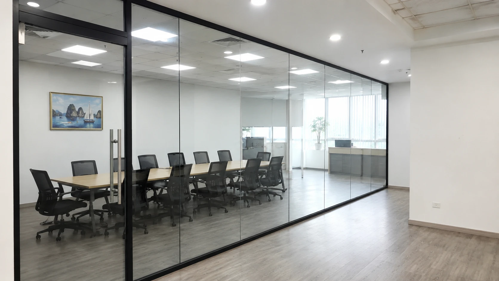 Decal logo kẻ chỉ, in logo cắt CNC