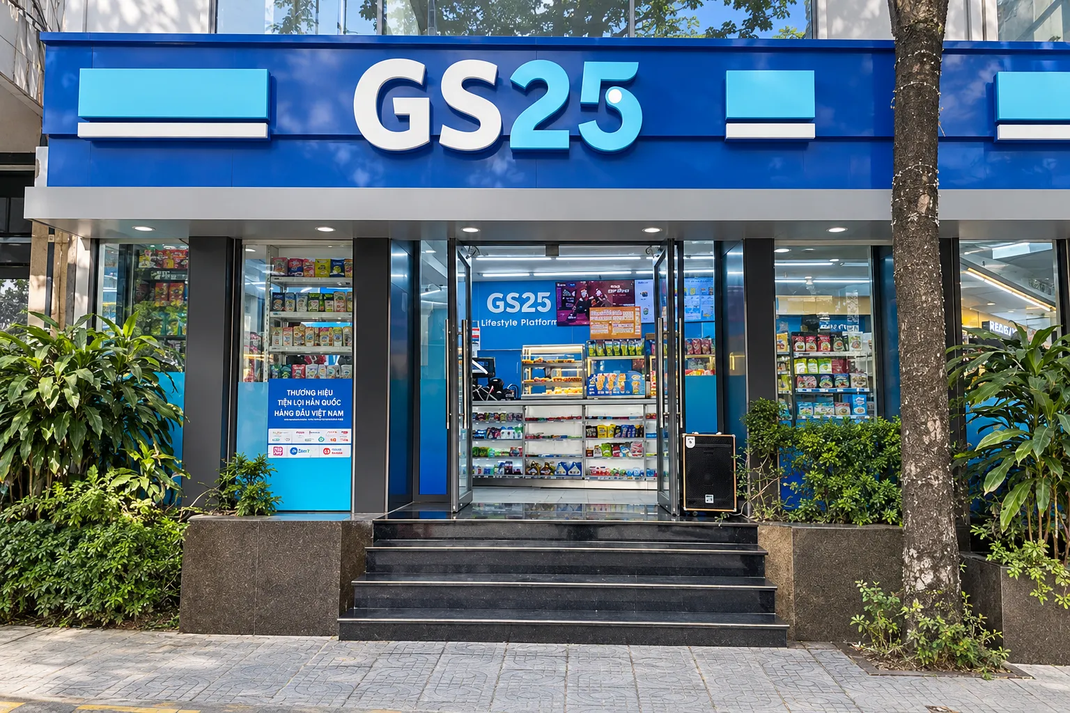 Mặt tiền cửa hàng GS25 CMC Tower trước khi dán phim cách nhiệt