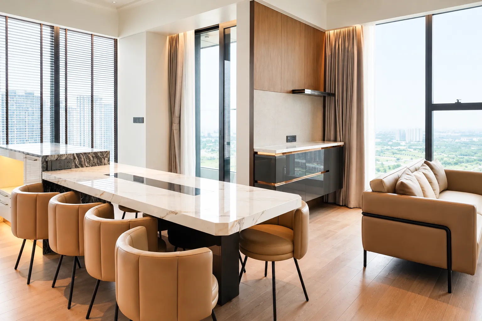 Không gian phòng khách và bàn ăn căn hộ Halong Marina với nhiều mảng kính lớn