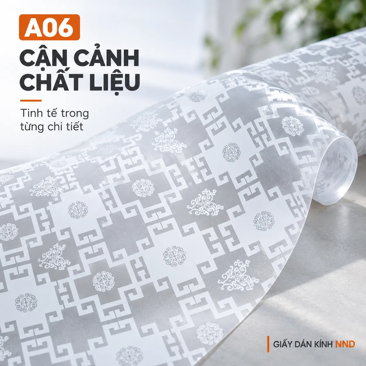 Giấy dán kính hoa văn triện A06 cận cuộn với nét gấp vuông và huy hiệu tròn